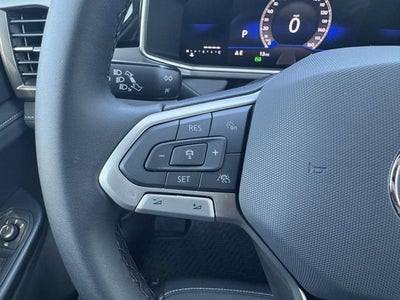 2026 Volkswagen Taos SE Black