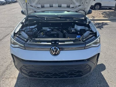 2026 Volkswagen Taos SE Black