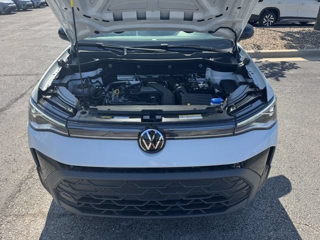 2026 Volkswagen Taos SE Black