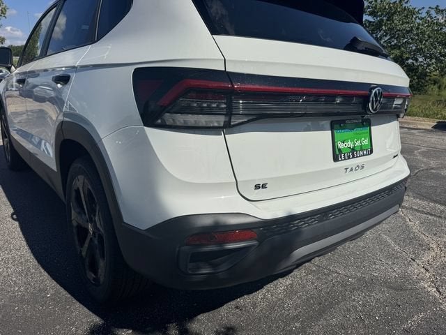 2026 Volkswagen Taos SE Black