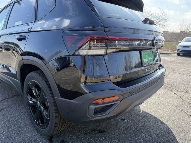 2026 Volkswagen Taos SE Black
