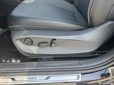 2026 Volkswagen Taos SE Black