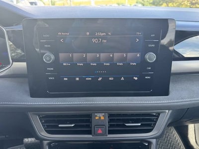 2026 Volkswagen Taos SE Black