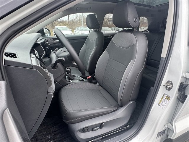 2026 Volkswagen Taos SE Black