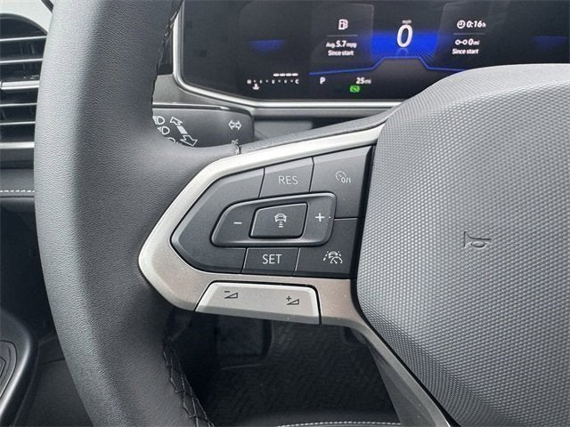 2026 Volkswagen Taos SE Black