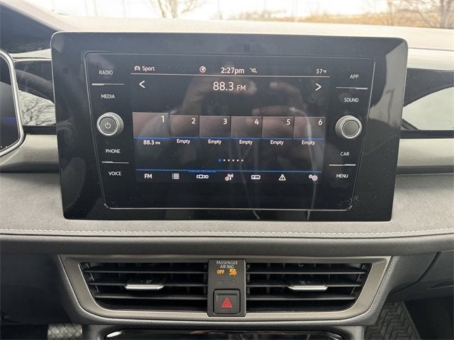 2026 Volkswagen Taos SE Black