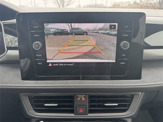 2026 Volkswagen Taos SE Black