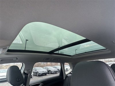 2026 Volkswagen Taos SE Black