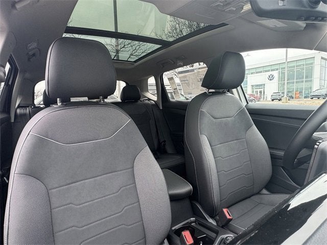 2026 Volkswagen Taos SE Black