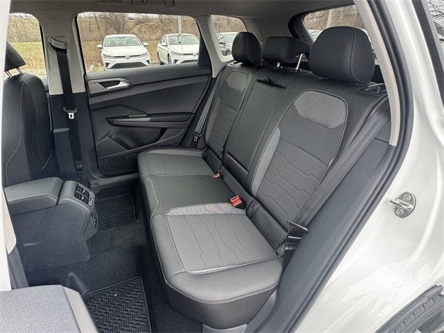 2026 Volkswagen Taos SE Black