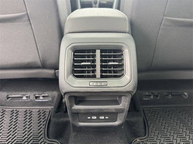 2026 Volkswagen Taos SE Black