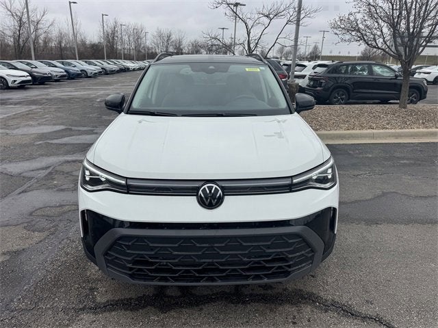 2026 Volkswagen Taos SE Black