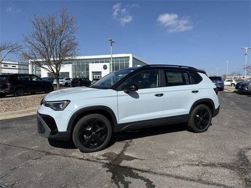 2026 Volkswagen Taos SE Black