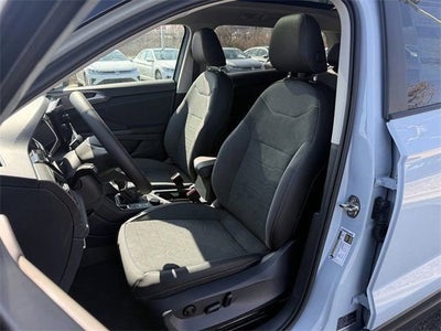 2026 Volkswagen Taos SE Black