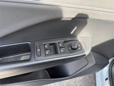 2026 Volkswagen Taos SE Black