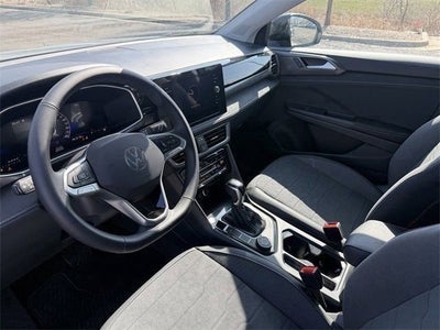 2026 Volkswagen Taos SE Black