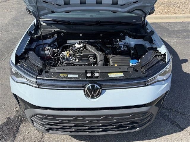 2026 Volkswagen Taos SE Black