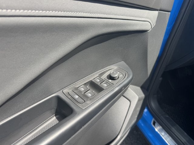2027 Volkswagen Taos SE Black