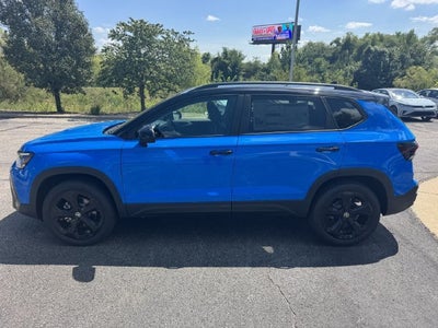 2027 Volkswagen Taos SE Black