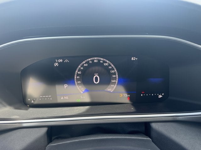 2027 Volkswagen Taos SE Black