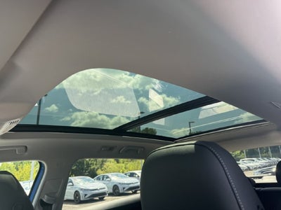 2027 Volkswagen Taos SE Black