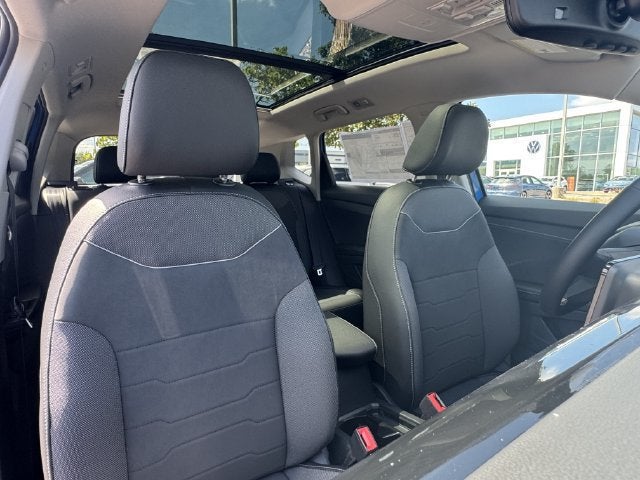 2027 Volkswagen Taos SE Black