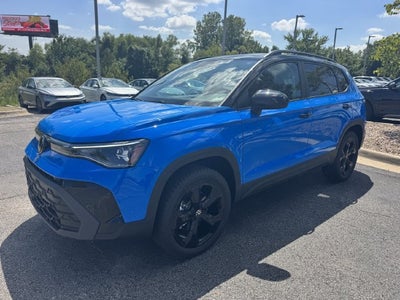2027 Volkswagen Taos SE Black
