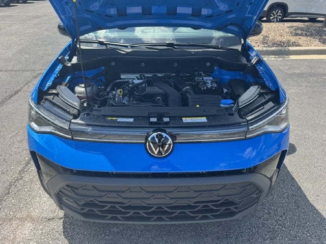 2027 Volkswagen Taos SE Black