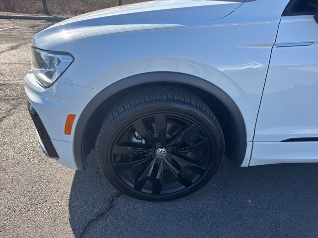 2020 Volkswagen Tiguan SE R-Line Black
