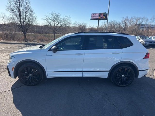 2020 Volkswagen Tiguan SE R-Line Black
