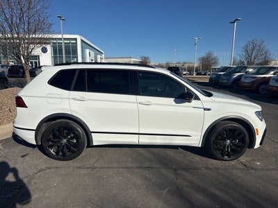 2020 Volkswagen Tiguan SE R-Line Black