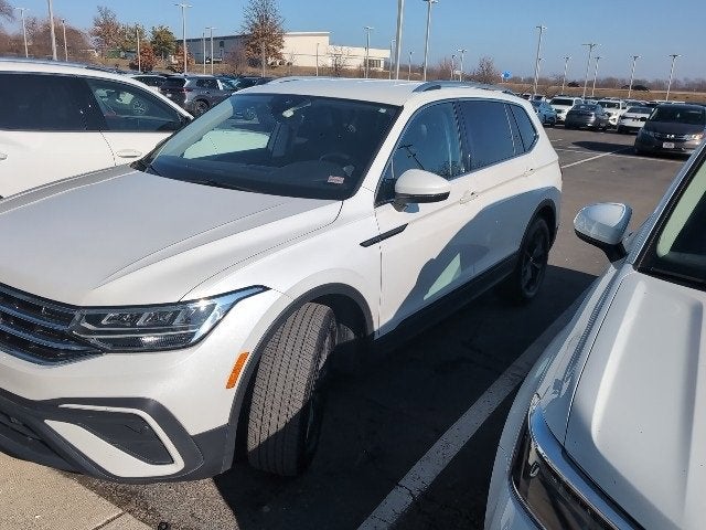 2023 Volkswagen Tiguan SE