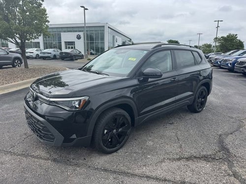 2026 Volkswagen Taos SE Black