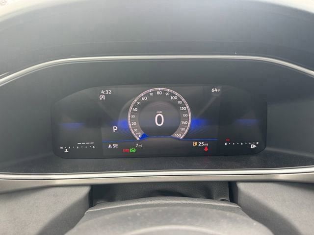 2026 Volkswagen Taos SE Black