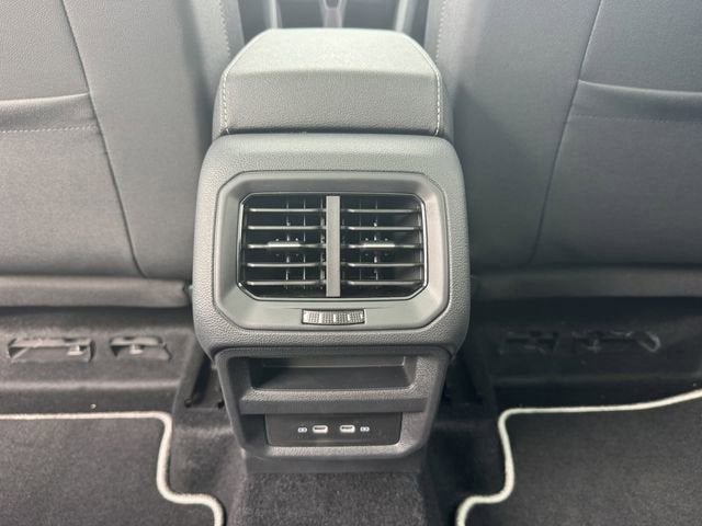 2026 Volkswagen Taos SE Black