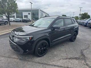 2026 Volkswagen Taos SE Black