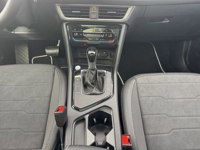 2026 Volkswagen Taos SE Black