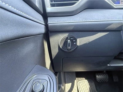 2026 Volkswagen Taos SE Black