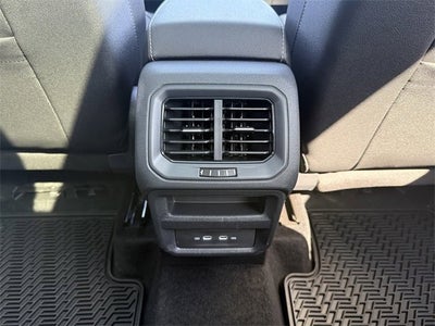 2026 Volkswagen Taos SE Black