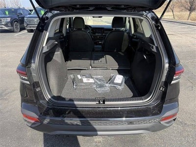 2026 Volkswagen Taos SE Black