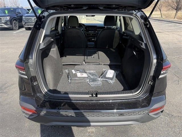 2026 Volkswagen Taos SE Black