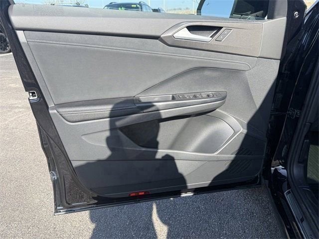 2026 Volkswagen Taos SE Black