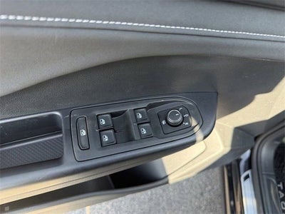 2026 Volkswagen Taos SE Black