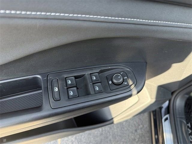 2026 Volkswagen Taos SE Black