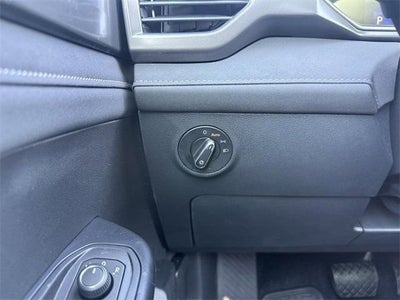 2026 Volkswagen Taos SE Black