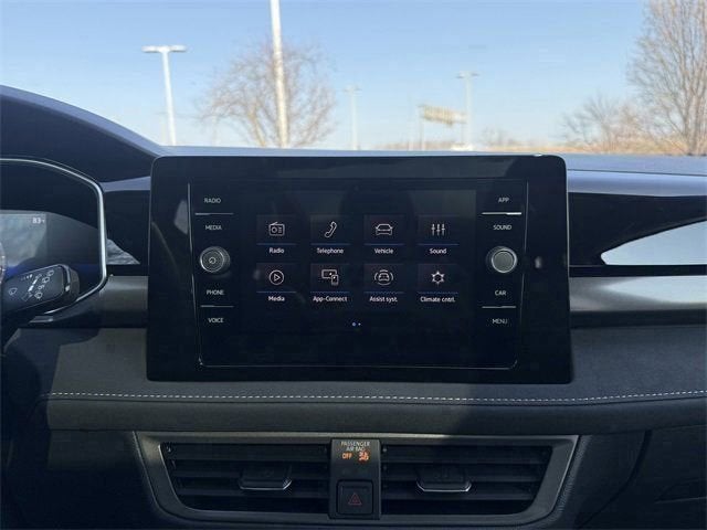 2026 Volkswagen Taos SE Black