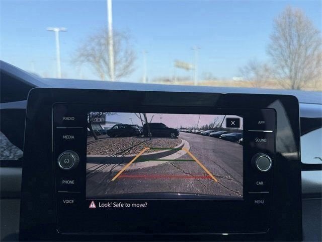 2026 Volkswagen Taos SE Black