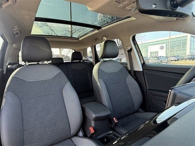 2026 Volkswagen Taos SE Black