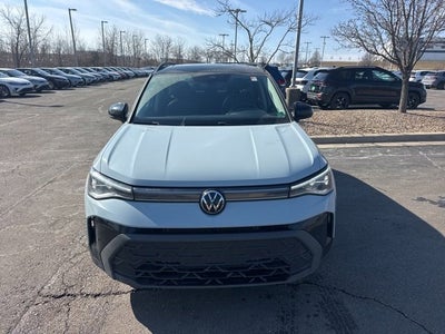 2025 Volkswagen Taos SE Black