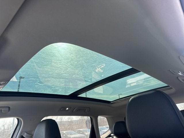 2025 Volkswagen Taos SE Black